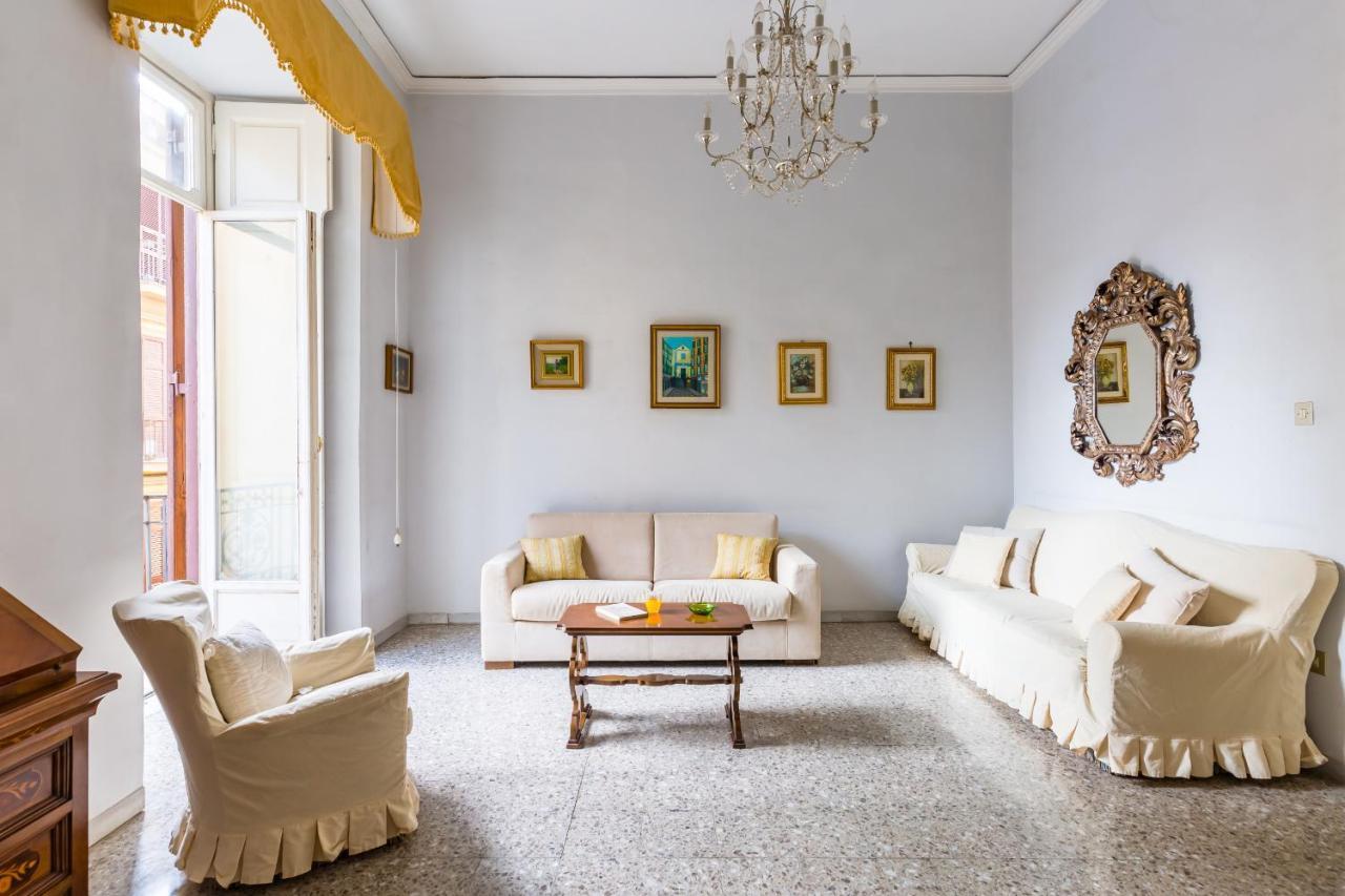 Rettifilo Family Apartment By Wonderful Italy 那不勒斯 外观 照片
